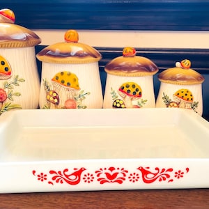PYREX Friendship 3 Quart 13x9 Rectangular Casserole Baking Dish