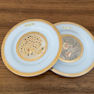 2 Dynasty Gallery Chokin Art Peacock and Hummingbird Plates, 24k Multi Layered Carved Art 6.5&quot; Plates, Art of Chokin Porcelain Gold Plates