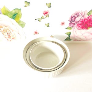 Trois casseroles corningware blanches, 3 casseroles Corning Ware nervurées blanches, 3 cocottes corningware blanches françaises