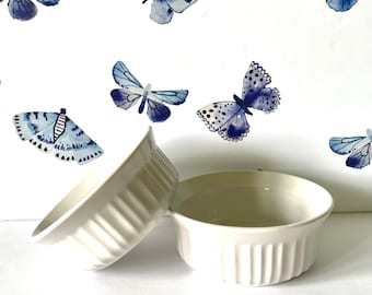 2 Corning Ware French White Round Individual Casseroles, Two CorningWare Stoneware Casserole Dishes, Pair 16 Oz  Casseroles