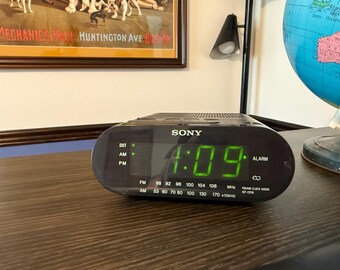 Buy Sony Dream Machine Alarm Clock: Vintage Digital Radio (auto