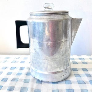 Percolateur vintage en aluminium 14 tasses, cafetière de camping Worthmore du milieu du siècle, cafetière de camping en aluminium, percolateur sur cuisinière