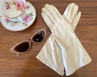 New Old Stock Lord And Taylor Kid Leather And Silk Gloves, Off White Long Kid Leather Gloves, 1950s Edelweiss Kid Leather Gloves Size 7 1/2