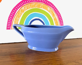 Homer Laughlin Harlequin Sauce Boat, Homer Laughlin Gravy Boat, Mauve Blue Homer Laughlin Harlequin Pottery, HLC Art Deco Gravy Boat