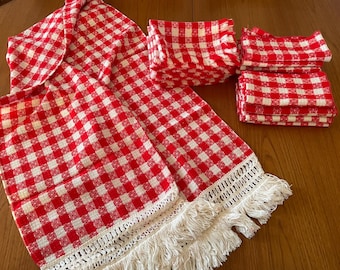 12 Vintage Red and White Checked Napkins and Table Runner Set, Farmhouse Checked Tablecloth and Napkins, Table Runner and Napkin Set