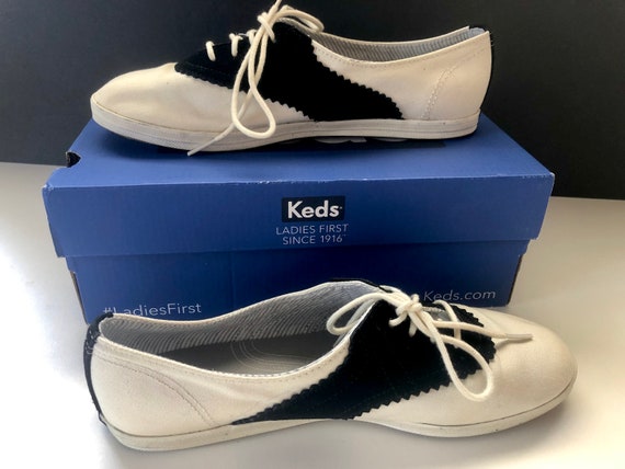 keds oxford saddle shoes
