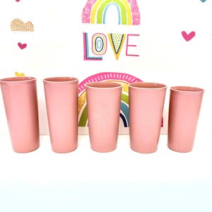 Juego vintage de vasos Tupperware rosas: Utensilios de cocina retro de los años 70, plástico resistente (5 piezas, varios tamaños, ligeros)