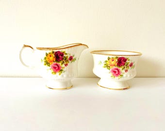 Royal Stafford Bone China Bouquet Creamer & Sugar Bowl, Royal Stafford Cabbage Roses Cream and Sugar, Roses Creamer and Sugar Bowl