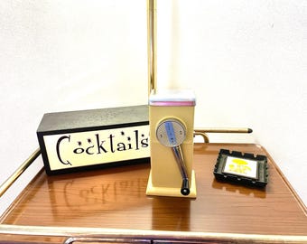 1960s Ice-O-Mat Ice Crusher, Harvest Gold Wall Mountable Ice Crusher, Mid Century Modern Yellow Manual Hand Crank Countertop Ice Crusher
