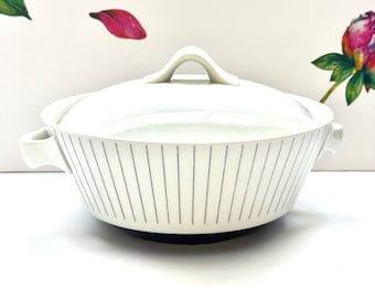 Mid Century Atomic Hall China Flair-Ware Casserole 8 Inch