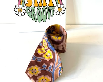 Vintage Zodiac Debonair 100% Silk Necktie, Groovy 1970s Retro Necktie, Hand Woven Hand Printed  Silk Necktie