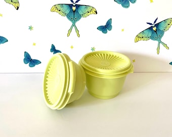 2 Tupperware Yellow Green Servalier Containers, Tupperware 1323 Bowl With Lid, Tupperware 886 Bowl With Lid, Chartreuse Tupperware Bowls