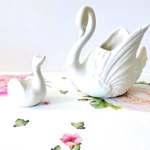 Mid Century White Swan Planters, Mama and Baby, USA Pottery Vases