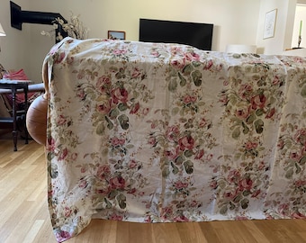 Vintage Rose Floral Cotton Linen Tablecloth – Large Pink and Red Roses Cottage Dining Tablecloth