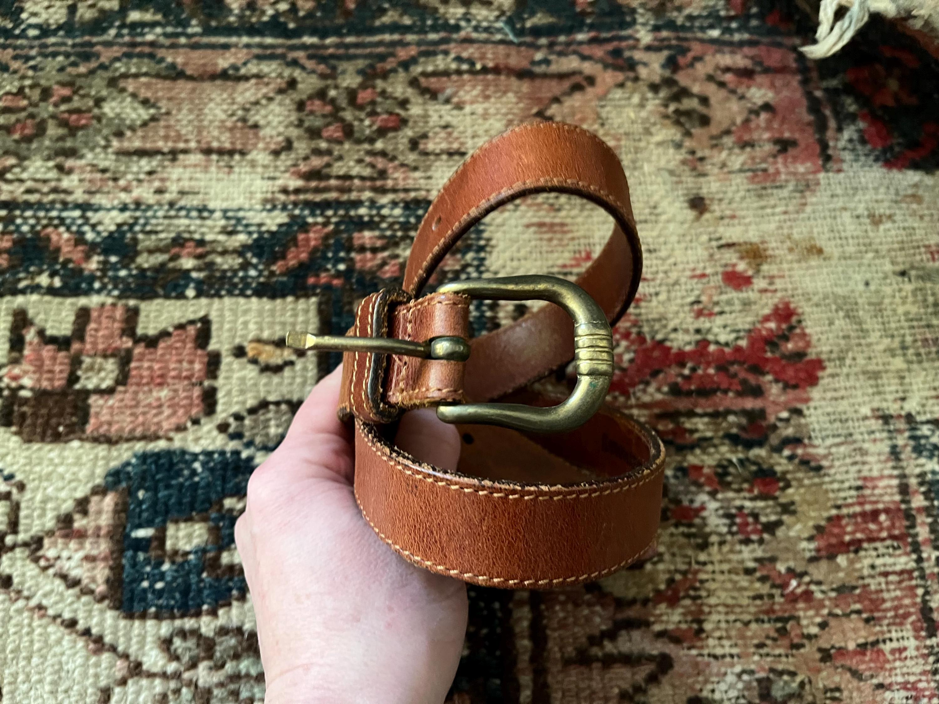 Banana Republic Genuine Brown Leather O-Ring Women’s Belt Brass Circle Buckle Banana Republic Leather Brown Belts for Women for sale | eBay main image 2