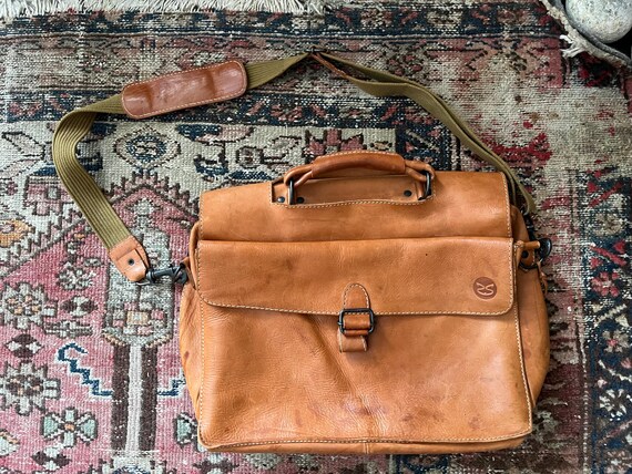 Vintage British Tan Leather Satchel — Brown Leath… - image 1