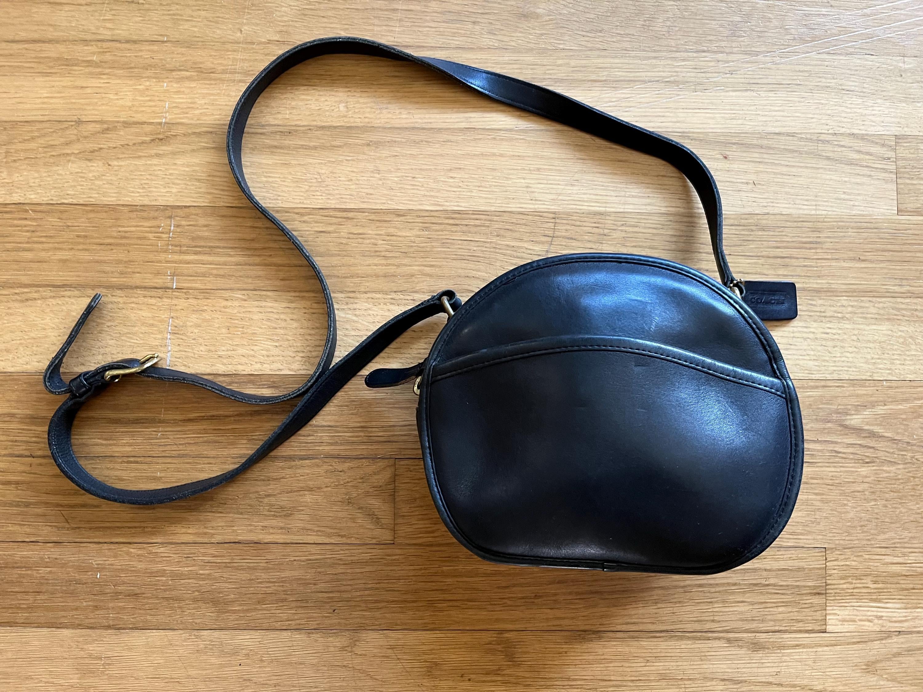 ショルダーバッグ old coach canteen vintage shoulder bag Vintage COACH 1980s Chester Canteen Crossbody Bag 9901 | eBay
