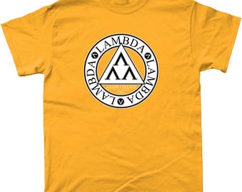 Koszulka z nadrukiem Adams College Tri Lambda