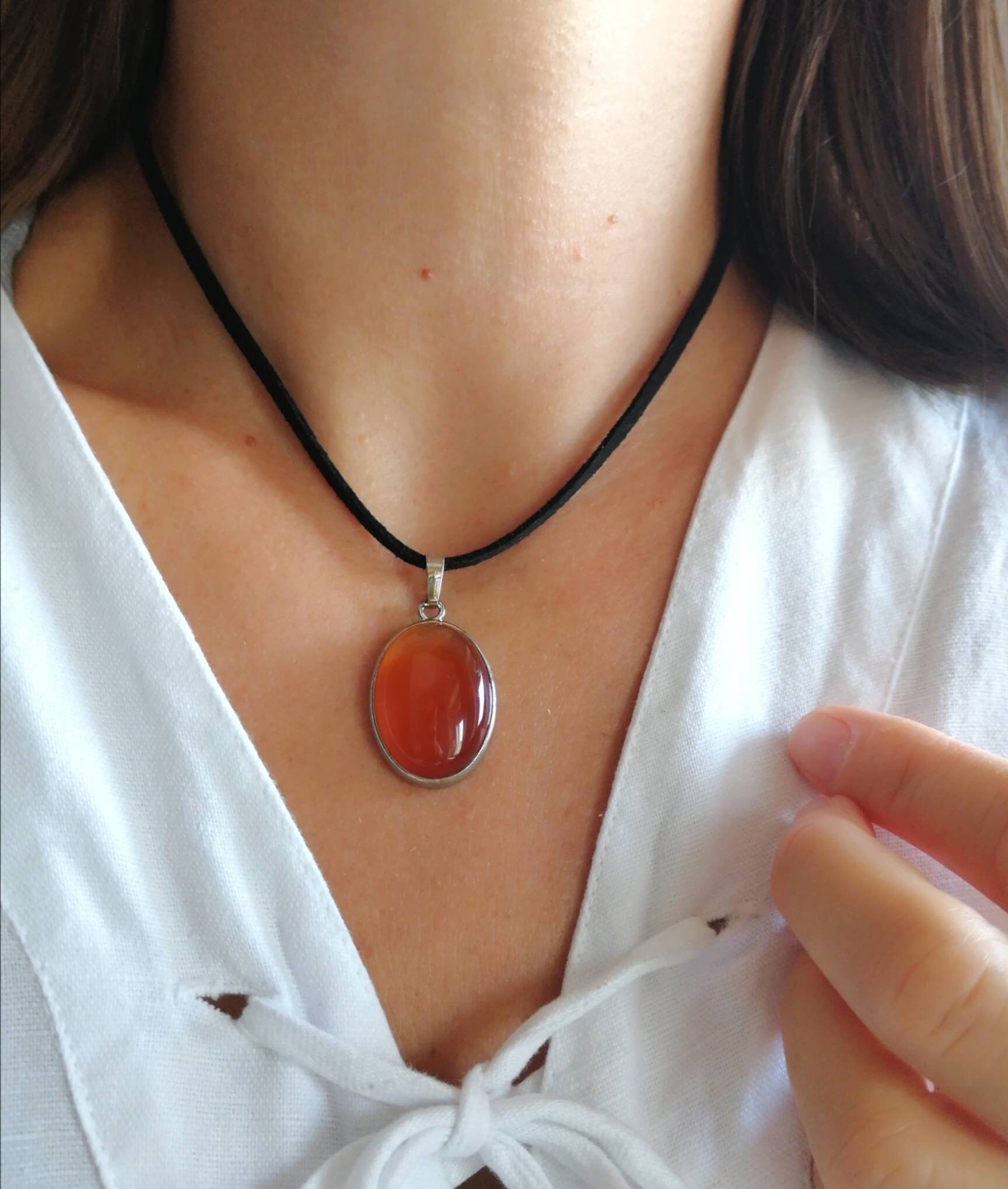 Carnelian necklace, healing crystal choker necklace, carnelian pendant