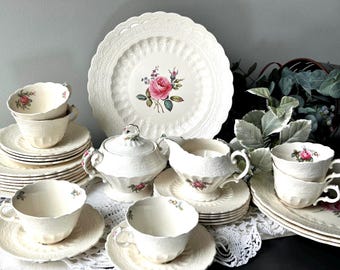 Vintage 1940s Spode Billingsley Rose Tea Cup and Saucer Set Vintage 1940s Spode Billingsley Rose Tea Cup and Saucer Set