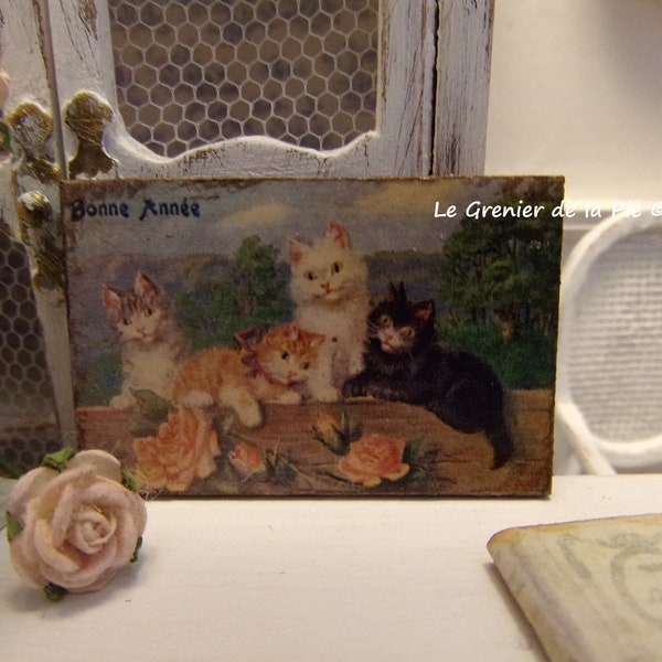 tableau miniature en bois plaque décoration chats chatons maison de poupées échelle 1:12 style carte postale rétro vintage dollhouse sign