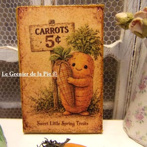 Peut inclure: Une enseigne rectangulaire de style vintage représentant un personnage de carotte souriant étreignant une grande carotte. L'enseigne indique "CARROTS 5¢" et "Sweet Little Spring Treats" dans une police rustique. Le fond est beige chaud et vieilli.
