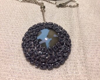 Round Avant Garde Pendant