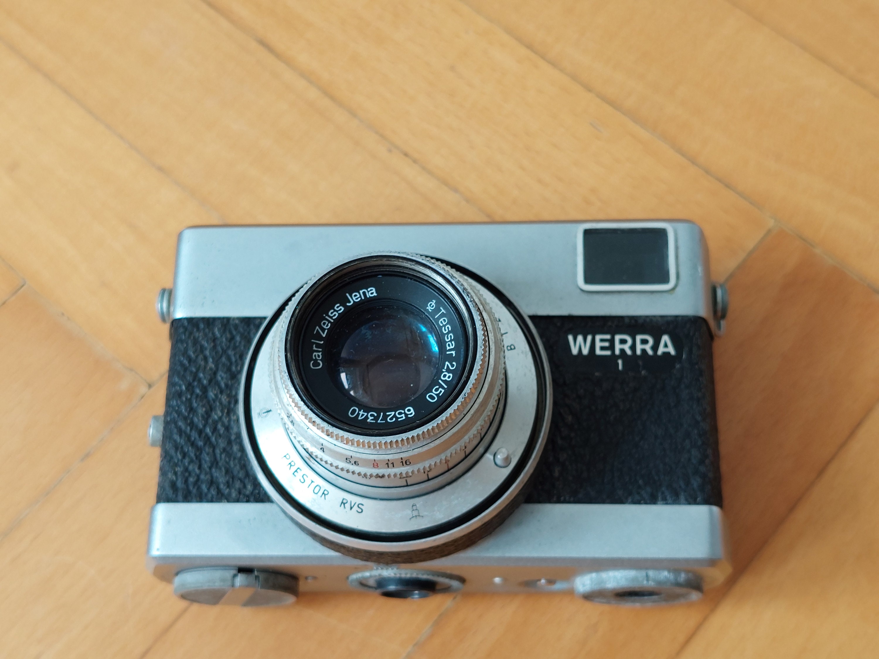 Vintage 35mm German Viewfinder Camera Werra 1 With Carl