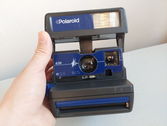 volgens Stuiteren enkel en alleen Buy Vintage Polaroid Blue 636 Instant Camera 600 Film-made in UK Online in  India - Etsy