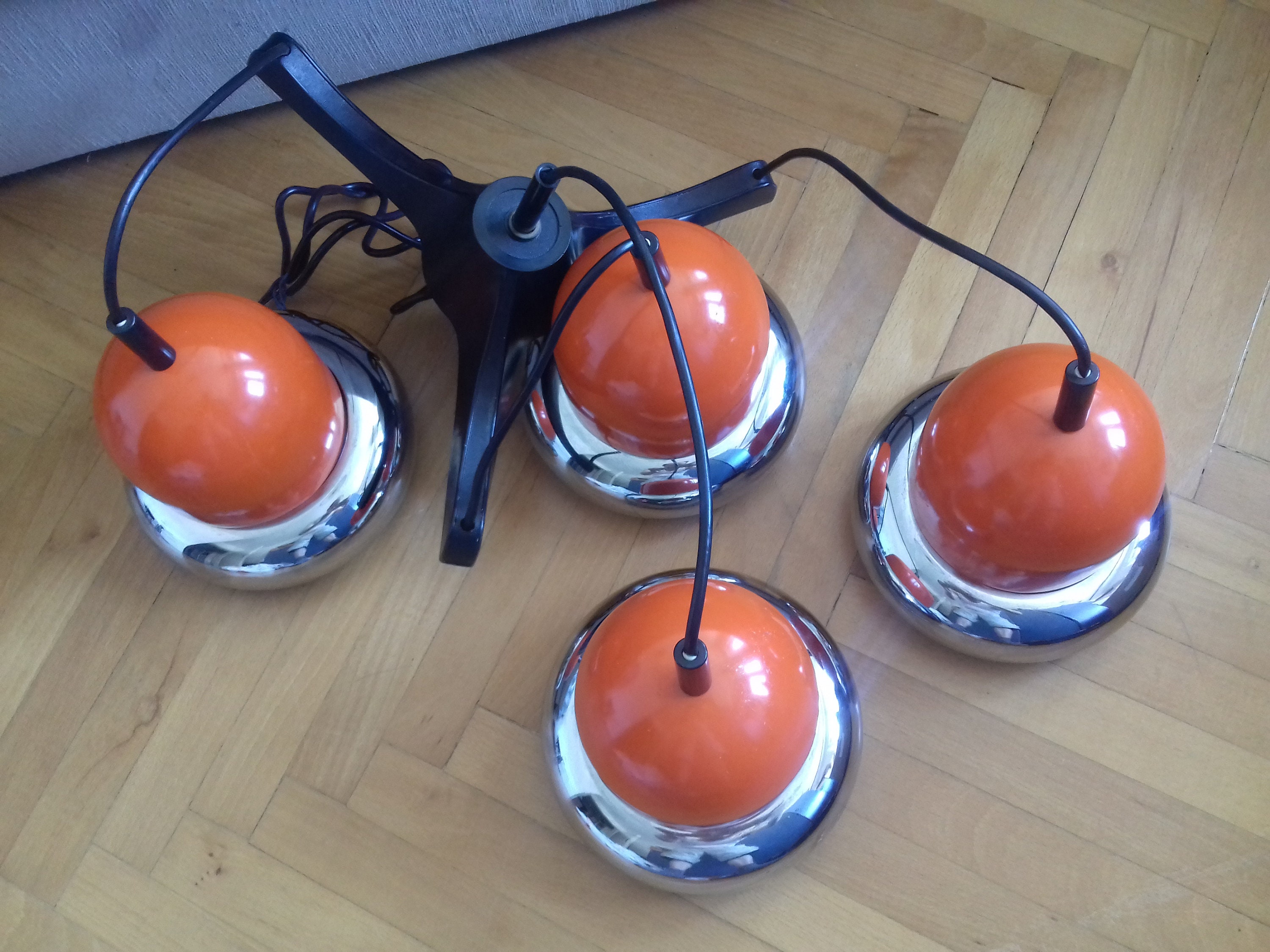 ヴィンテージ アトミック ペンダント ランプ / 70 年代の 4 つの