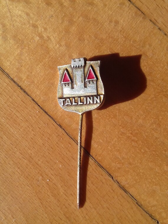 Vintage Estonia Pin Badge Tallinn from 70s - image 3