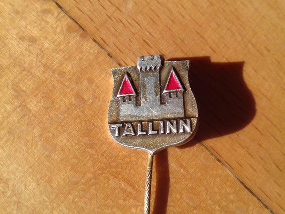 Vintage Estonia Pin Badge Tallinn from 70s - image 2