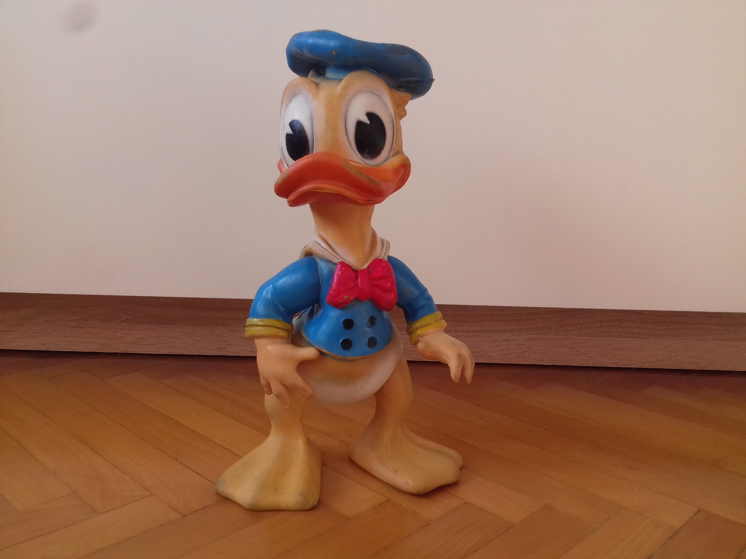 donald duck rubber ducky