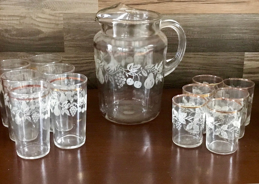 Vintage Etched Glass Pitcher With Matching Glasses/kitchen Accessories