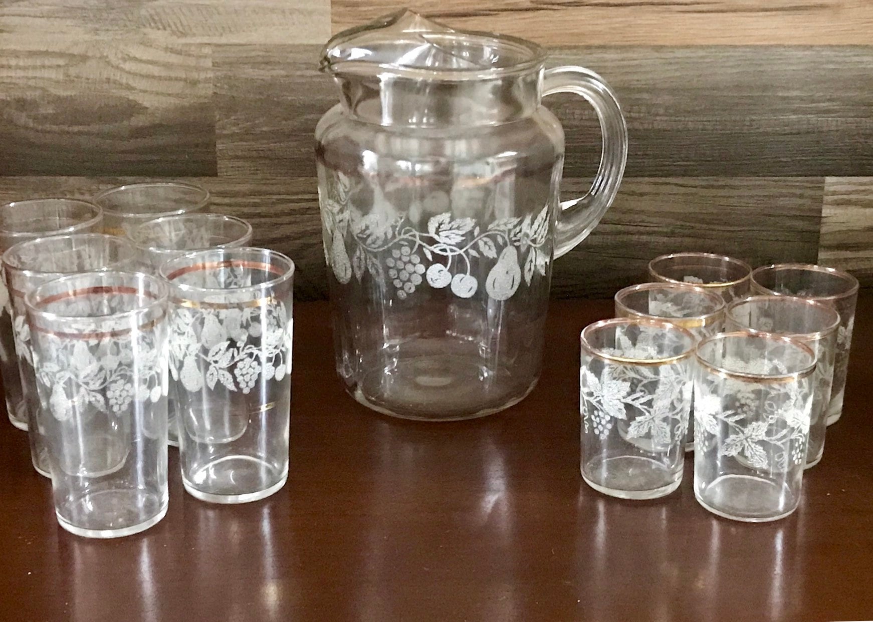 Vintage Etched Glass Pitcher With Matching Glasses/kitchen Etsy