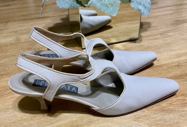 Vintage Prevata Kitten HeelWomen\u2019s accessoriesTaupeMade in ItalyWomen\u2019s ShoeSize 7 12 Women\u2019s Fashion