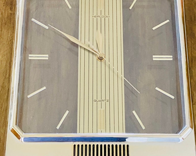 Vintage Wall Clock/heirloom Quartz Battery Operated/1980s Home Decor