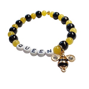 Black and Yellow Beaded Queen Bee Dangling Charm Bracelet