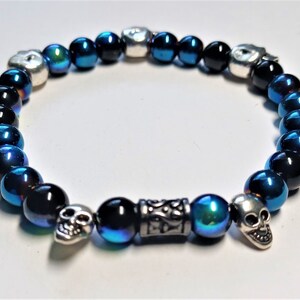 Biker Skull Bluish-Black Shiny Beaded Bracelet 8 inch Stretchy