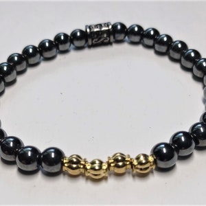 Elegant Shiny Black and Gold Minimalist Beaded Bracelet-7.5 inch Stretchy