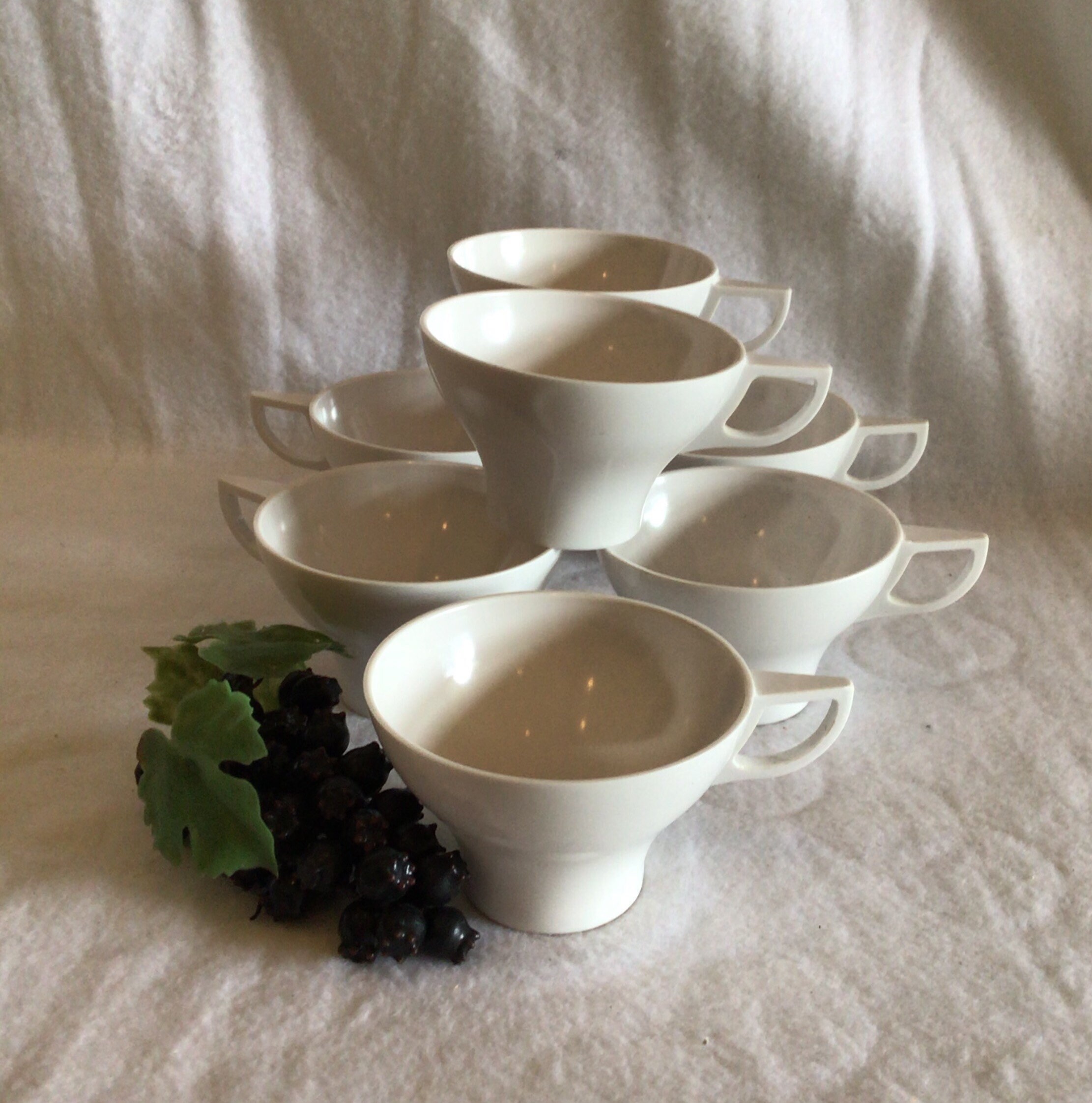 Mid Century Modern Set of 7 White Melamine Tea Cups/Coffee Etsy