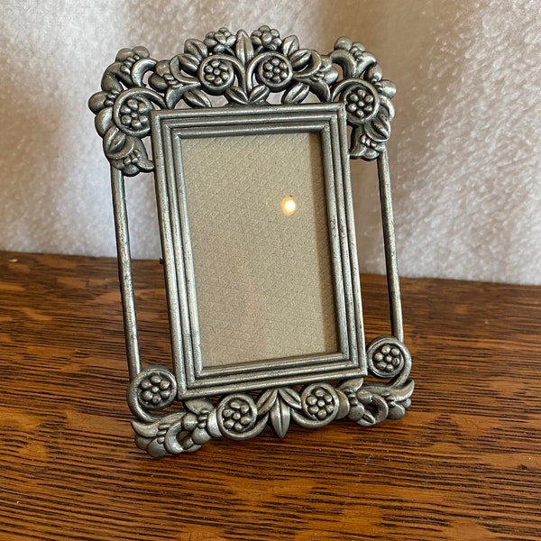 Pewter Tone Mini Tabletop Picture Frame - Ornate Flower Design - Vintage