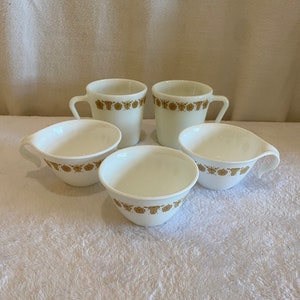 Pyrex/Corelle Butterfly Gold Collection - Set of 5 -Vintage