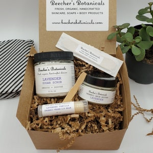LAVENDER Organic Spa Gift Set | Body Sugar Scrub | Vegan Lip Balm | Butter | natural skincare
