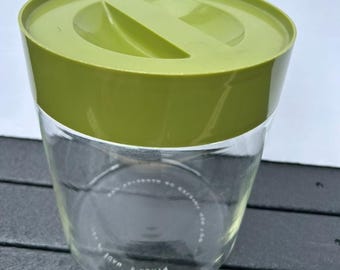 Vintage 1970s Pyrex glass canister, avocado green twist lid storage jar, retro 7.5 inch pantry flour jar, MCM kitchen food storage USA