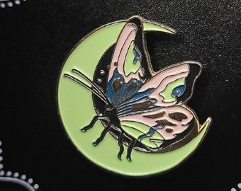Butterfly Enamel pin / Butterfly pin / Enamel Pin / Moon Enamel Pin / Moon Pin