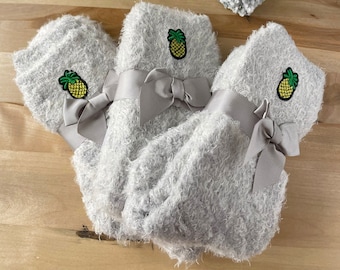 IVF Socks Pineapple Good Luck Pregnancy Charm | Transfer Day | IVF Gifts for the Mommy To Be | Surrogate Gift Fertility Wish Slipper Socks