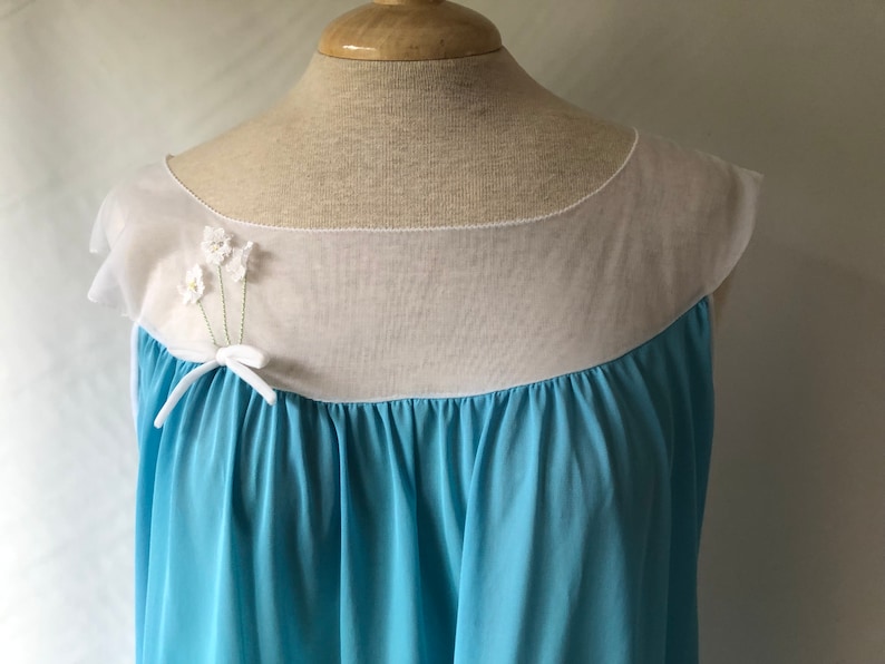Vintage Chiffon /& Nylon Baby Doll Nightgown Blue and White Women/'s Lingerie PJ/'s