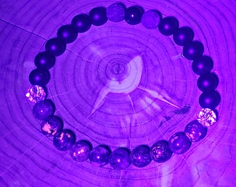 Yooperlite Bracelet, UV Light Reactant Bracelet, Syenite Fluorescent Bracelet, Onyx Yoga bracelet, Healing Gemstone Bracelet, Lava bracelet