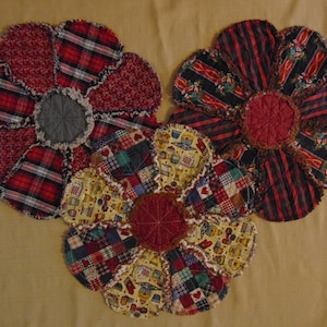 ASST. Dark Red & Maroon Rag Quilt 16&quot; Candle Mats Centerpieces Country Primitive Cottage Chic